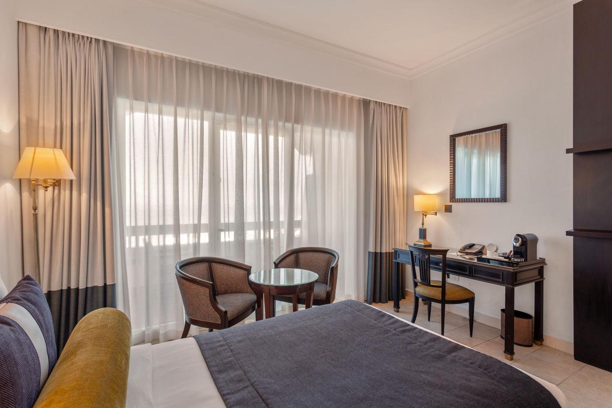 Ajman Hotel & Villas By Blazon Hotels Ngoại thất bức ảnh A room at the hotel
