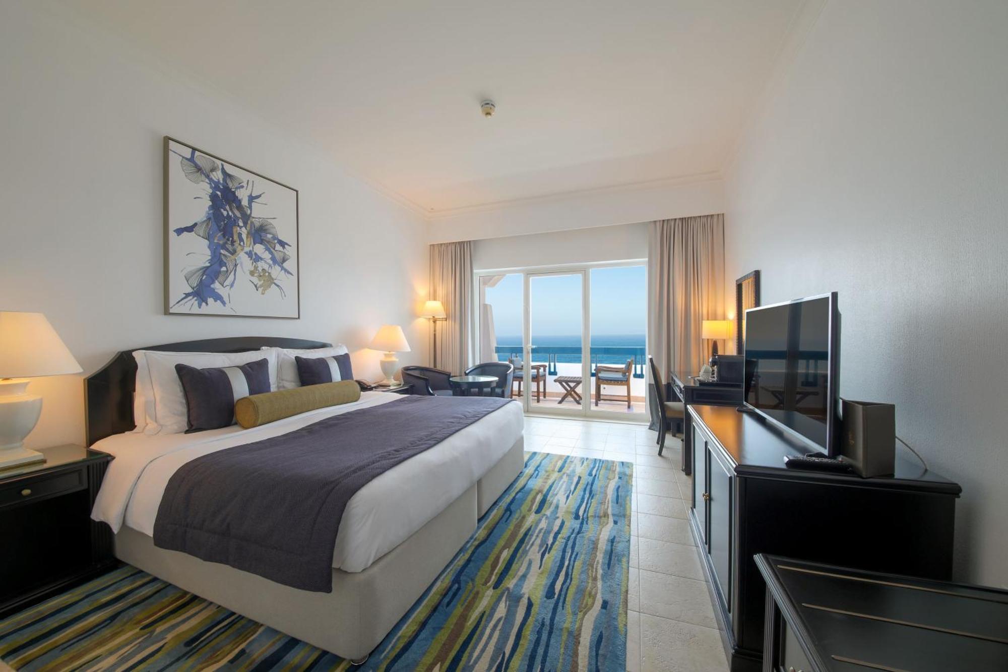 Ajman Hotel & Villas By Blazon Hotels Ngoại thất bức ảnh A room at the hotel