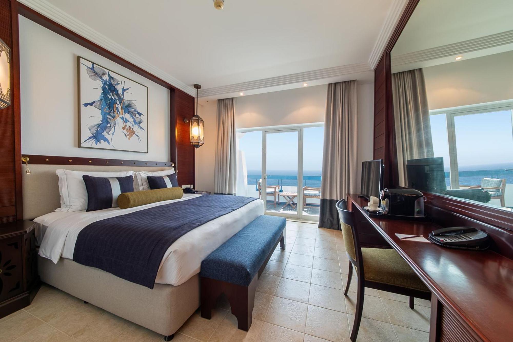 Ajman Hotel & Villas By Blazon Hotels Ngoại thất bức ảnh Deluxe Room