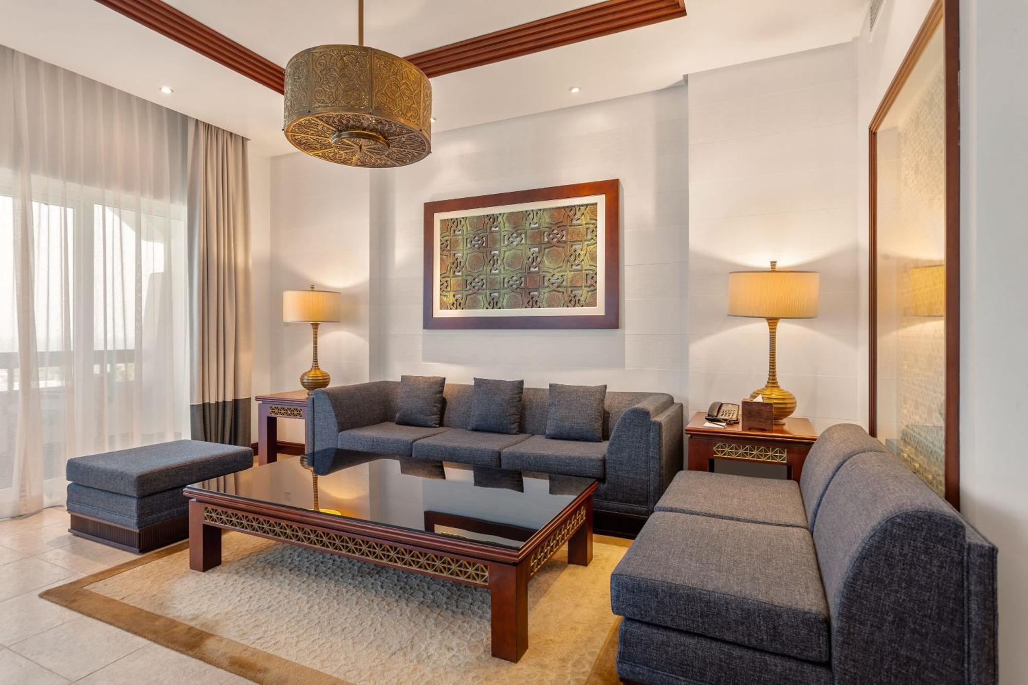 Ajman Hotel & Villas By Blazon Hotels Ngoại thất bức ảnh Living room