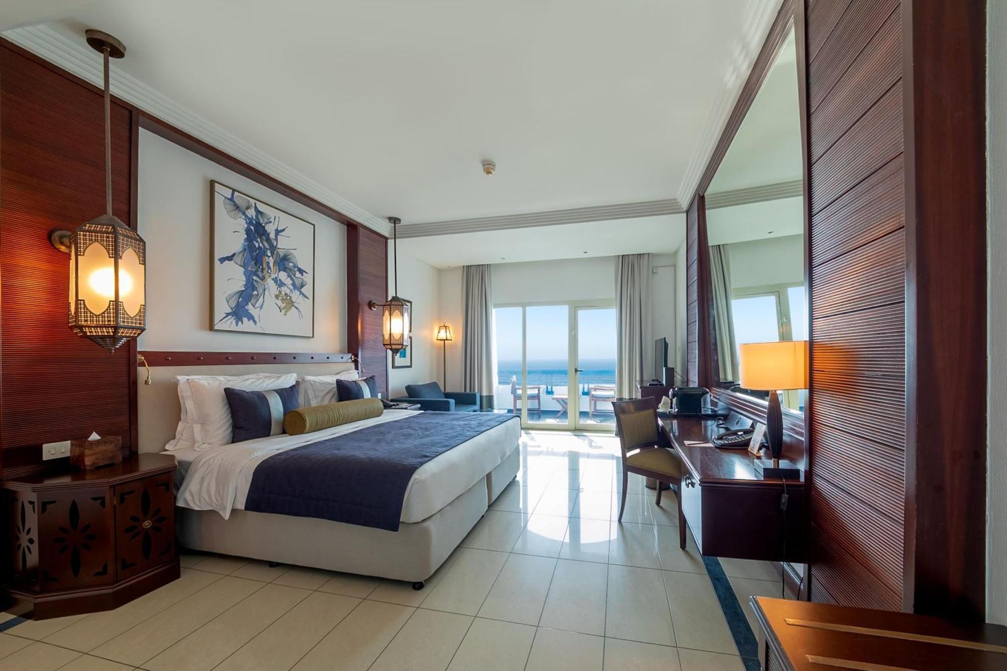 Ajman Hotel & Villas By Blazon Hotels Ngoại thất bức ảnh Deluxe Room
