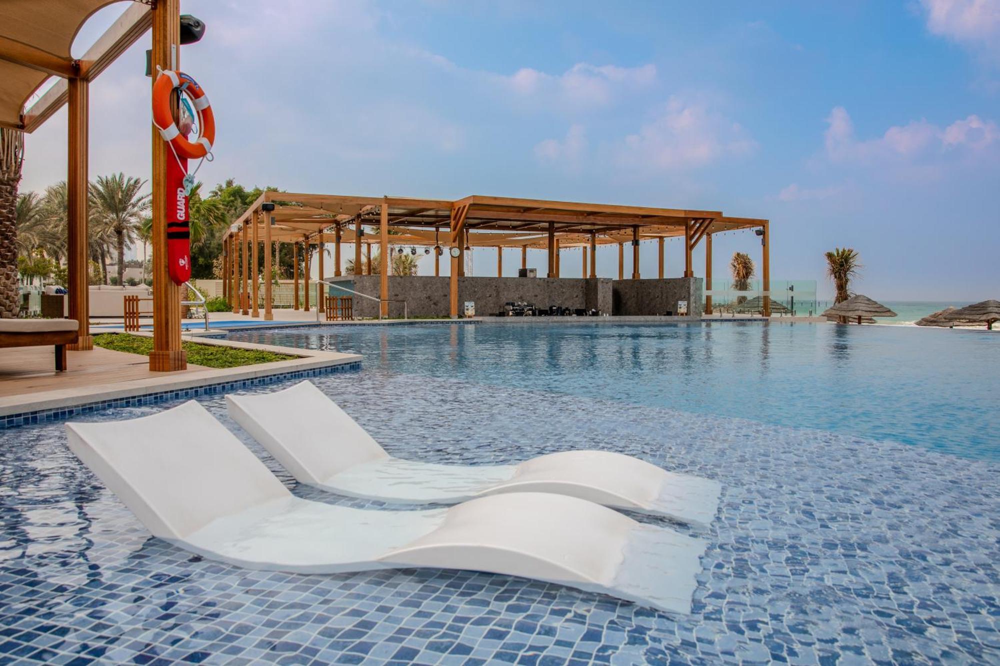 Ajman Hotel & Villas By Blazon Hotels Ngoại thất bức ảnh